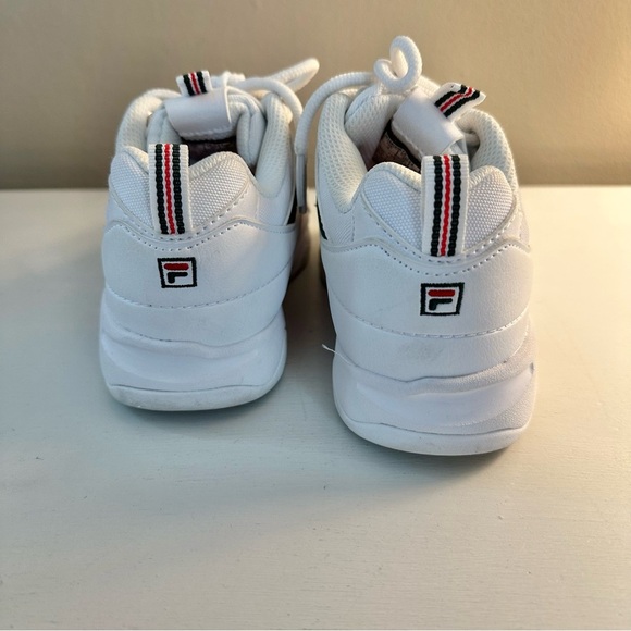 Youth Fila Ray Classic White Sneaker with Blue and Res Trim Size 3 - Picture 4 of 6